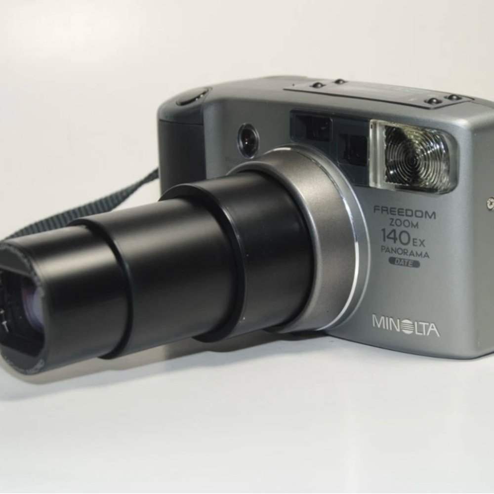 Minolta Freedom Zoom 140EX Panorama Date 35mm Point Shoot Film Camera Tested